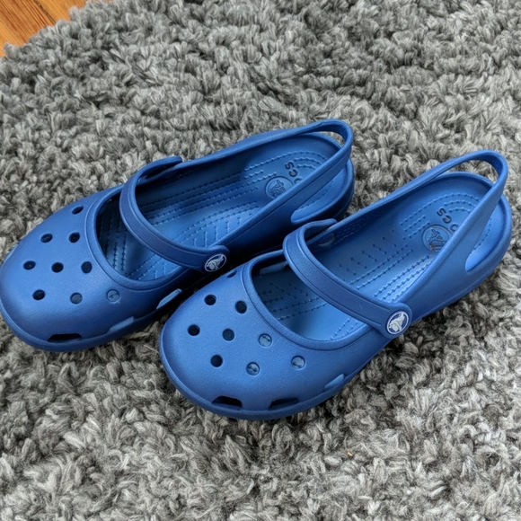 CROCS Other - Crocs ( girls 6)